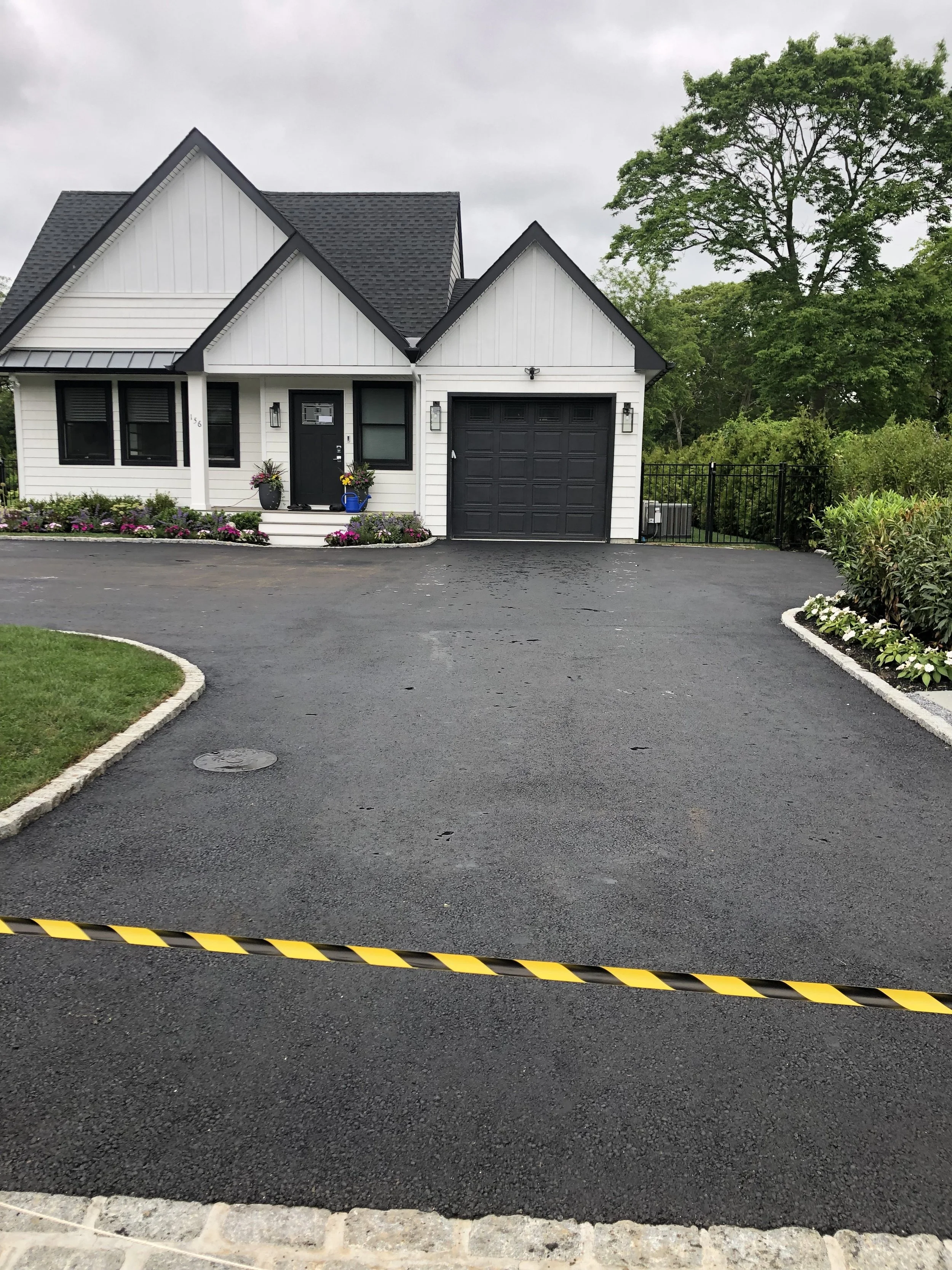 Residential driveway paving Long Island Suffolk County